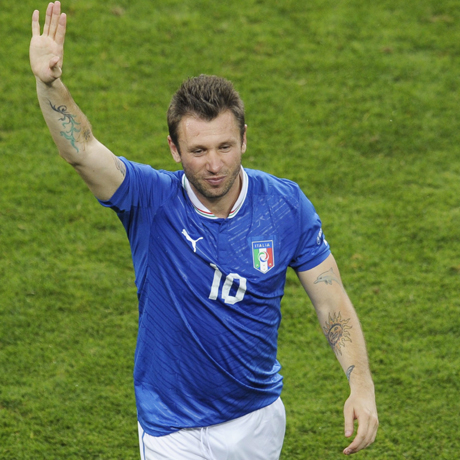 Касано критикува Леао