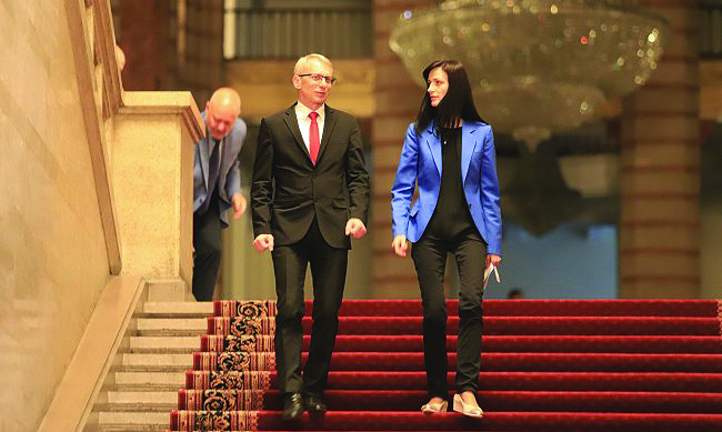 Денков и Мария Габриел ще се срещнат с комисар Илиана Иванова