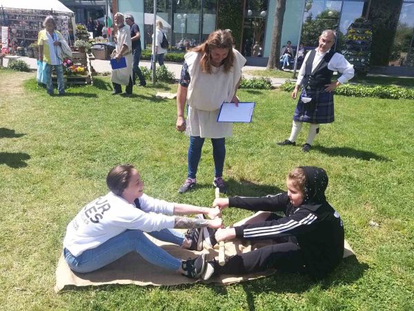 Представят игри на Международния келтски фестивал в Бургас пред "Флора"