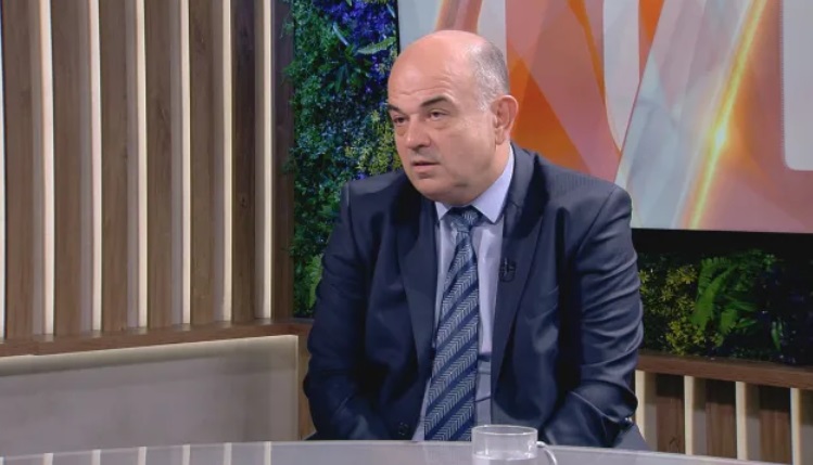 Владимир Иванов: Есенната реколта не е добра, плодовете и зеленчуците ще поскъпнат