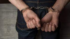 Мъж е в болница след скандал за политика