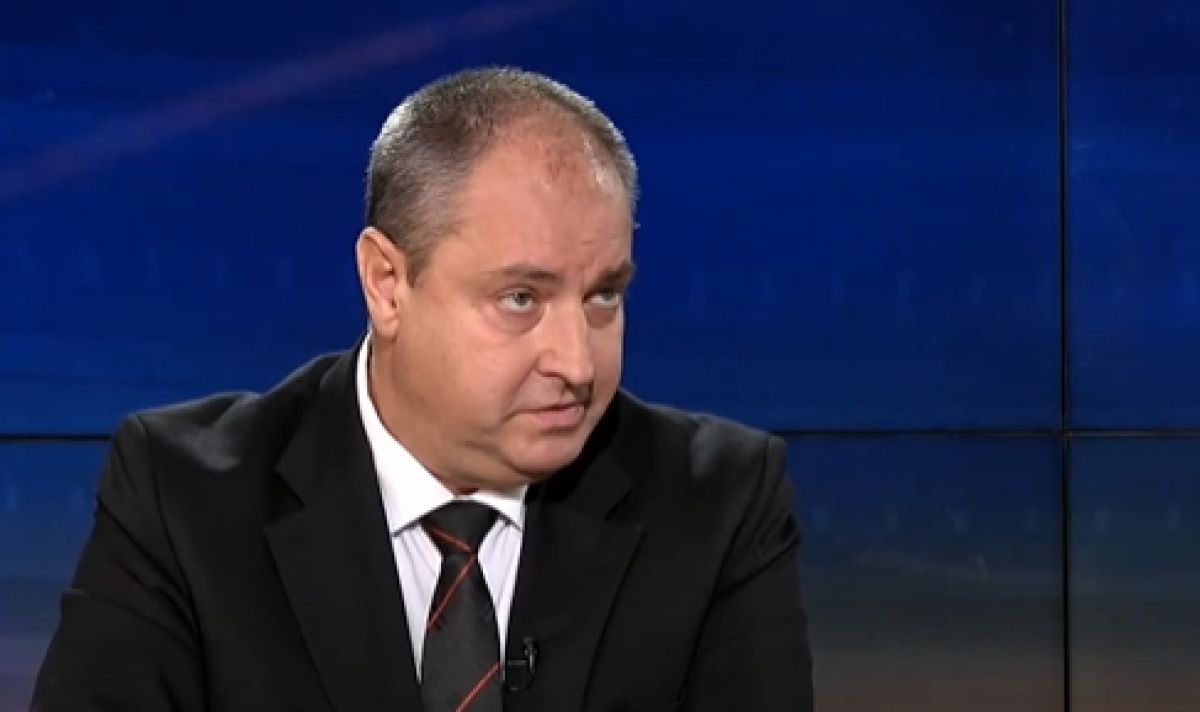 Човек на ППДБ разбива агенцията за бежанците