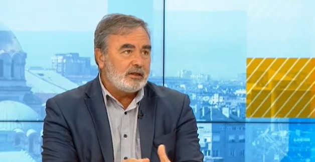 Доц. Кунчев: Новият Омикрон не поразява обонянието, носи силно главоболие и кашлица