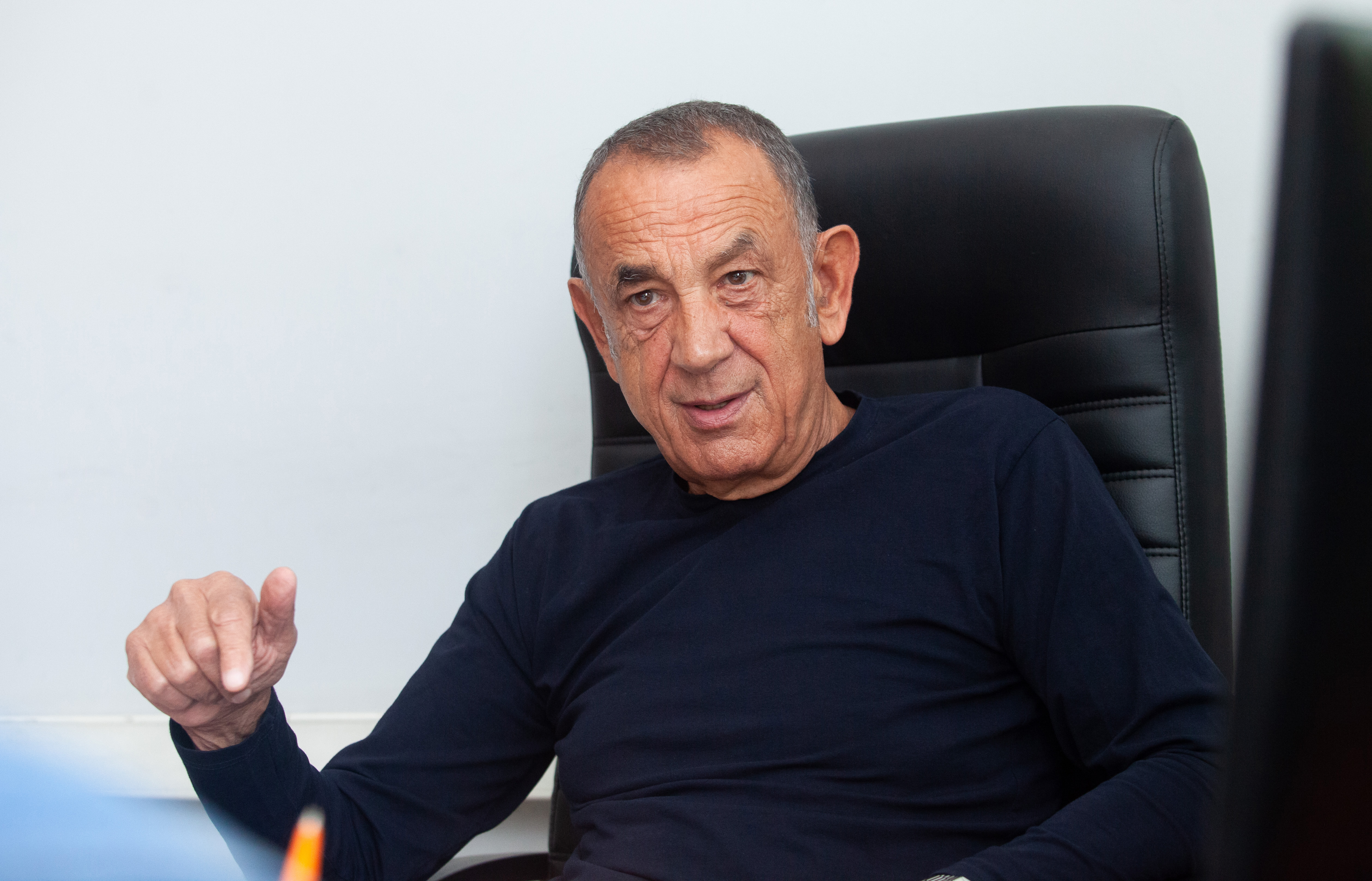 Ботьо Ботев за заложническата криза: Полицаите са действали професионално, целта е да не се допусне стрелба