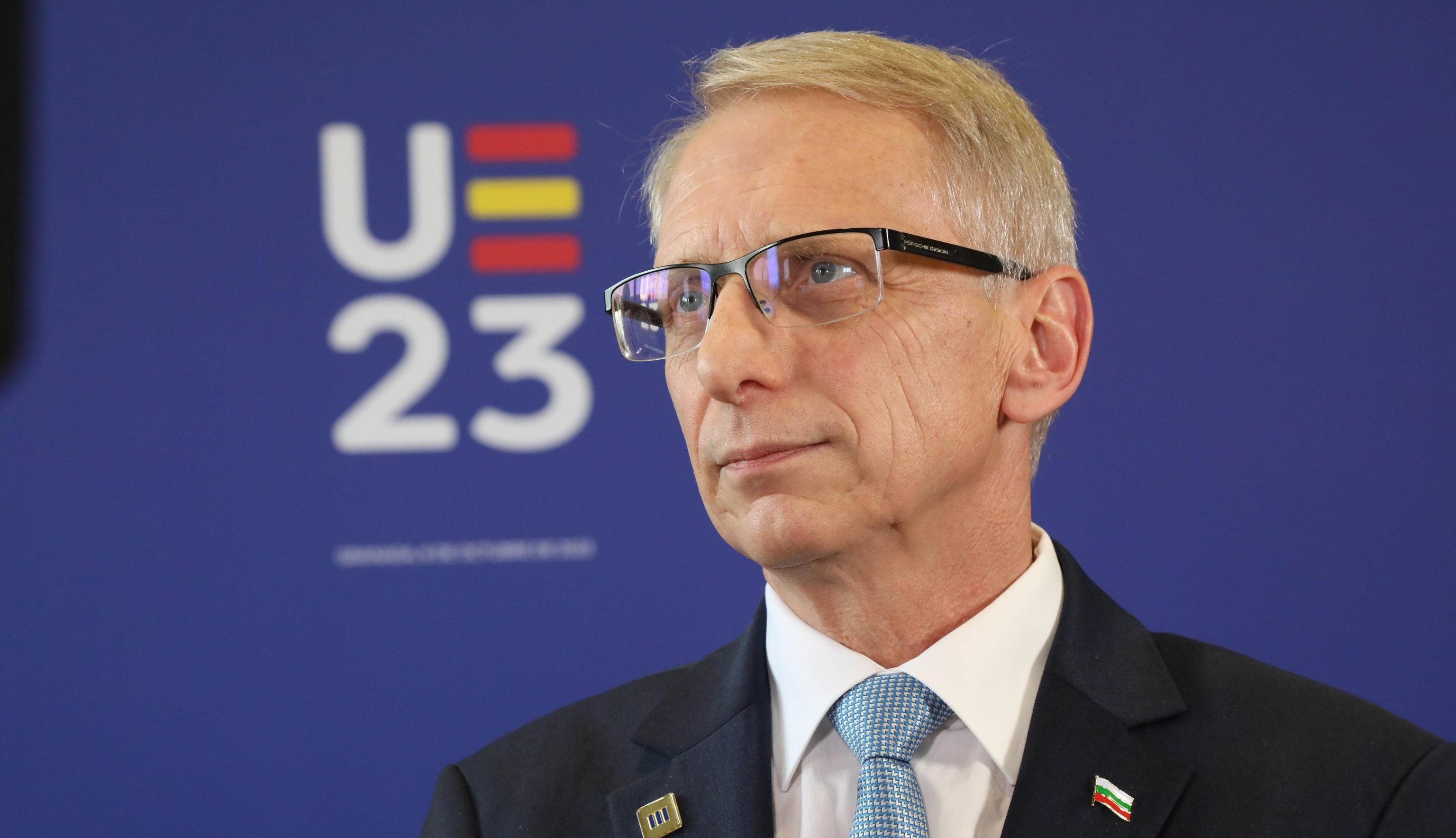 Денков защити Тагарев от Гранада