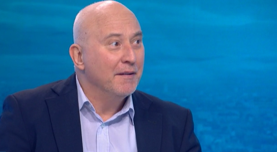 Проф. Огнян Кунчев: Пикът на Ковид се очаква да настъпи през февруари месец