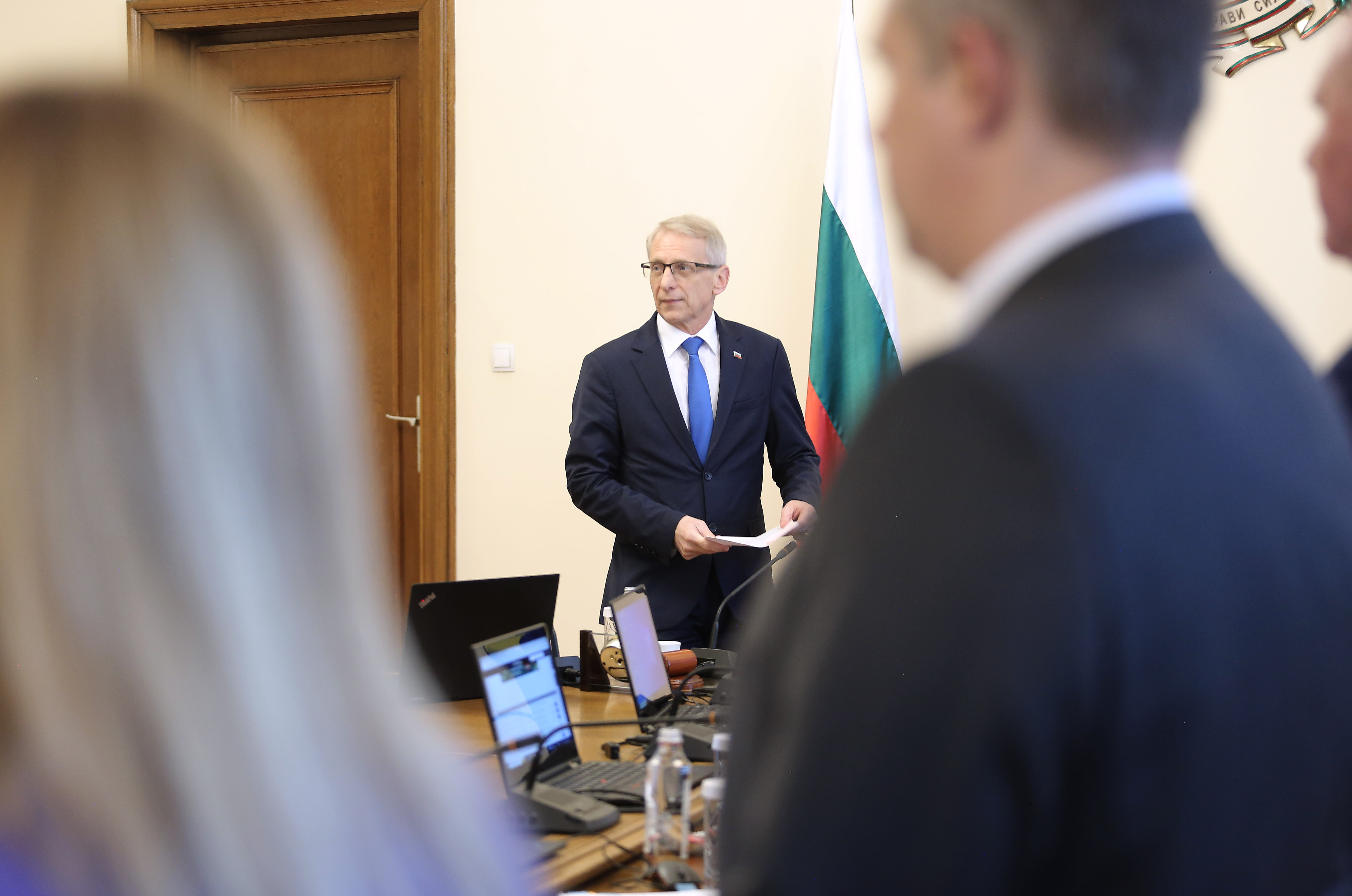 Денков: 933 лв. става минималната работна заплата от 1 януари 2024 г.