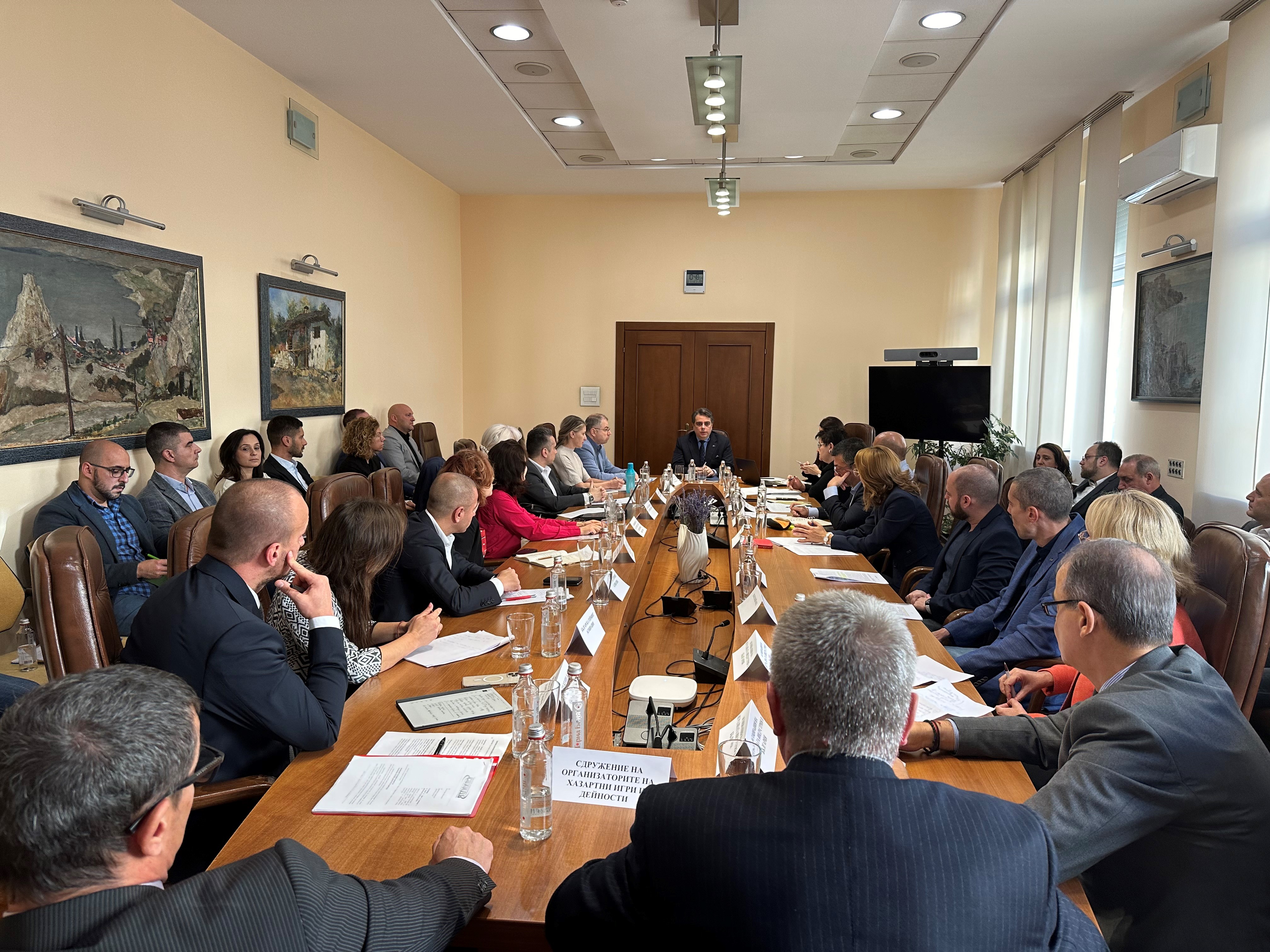 Ограничават рекламата на хазарт до училища