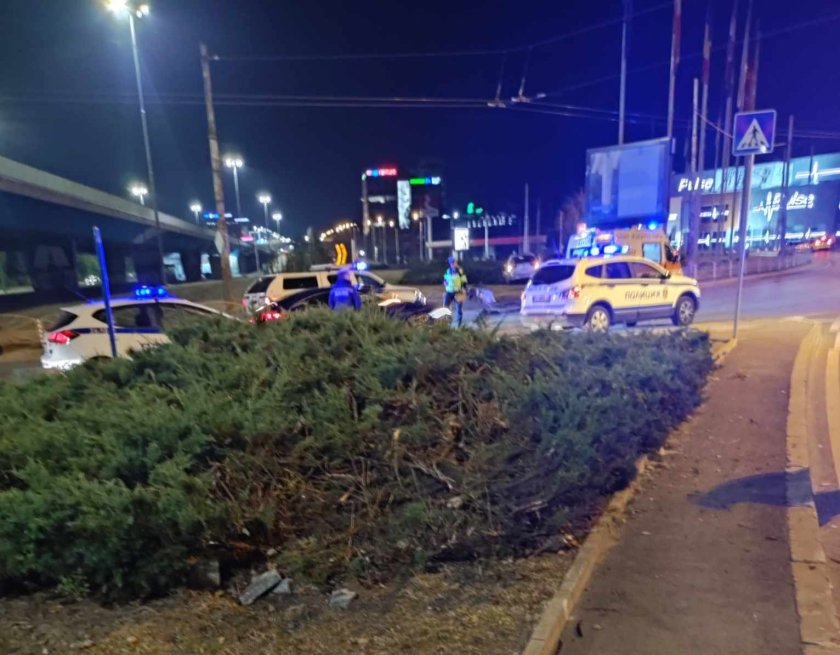 Пиян се заби в кола: Пострадало е шест месечно бебе, майка му е в кома