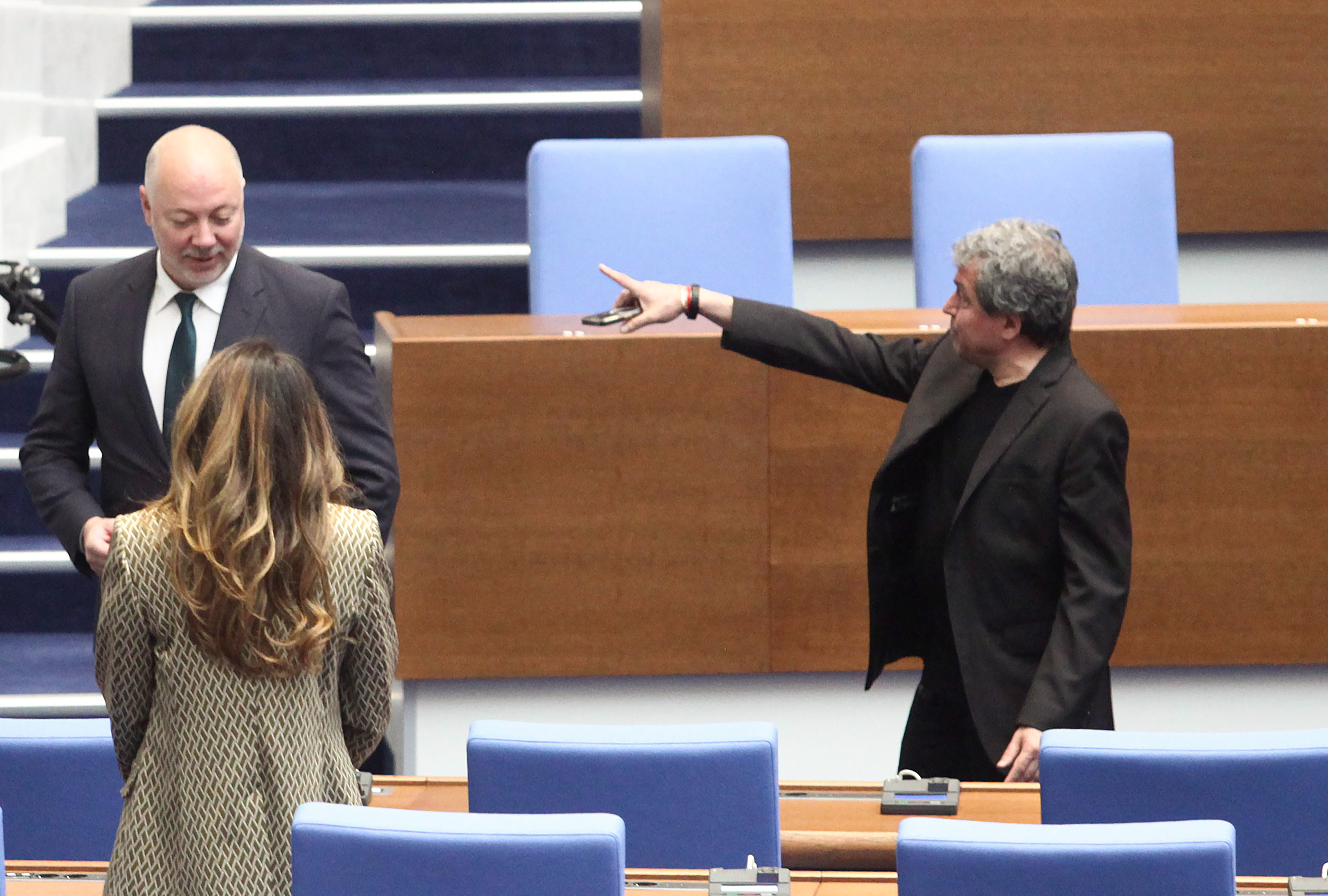 Машините готови за фалшиви избори