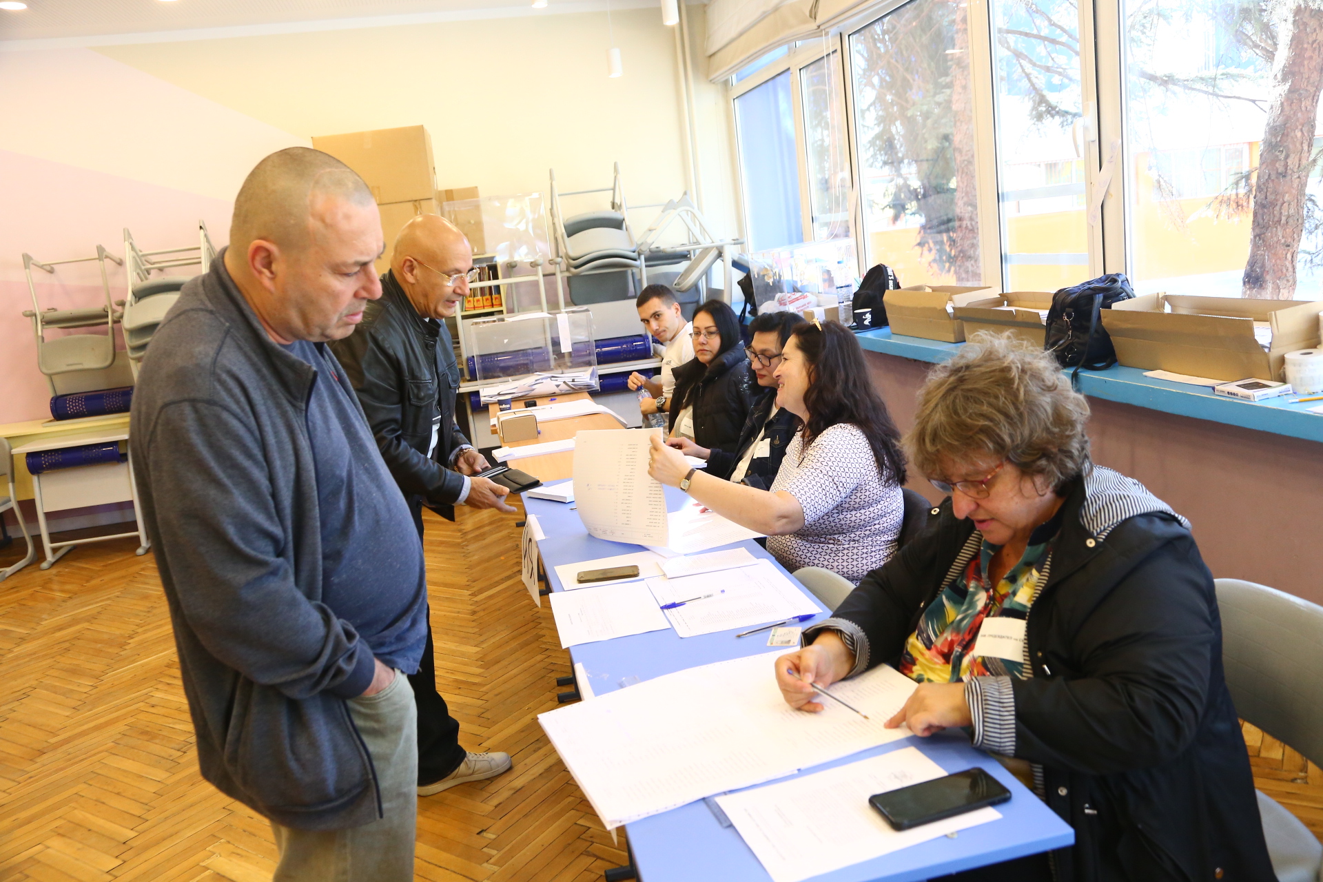 Ето как върви гласуването в София към 11 ч.