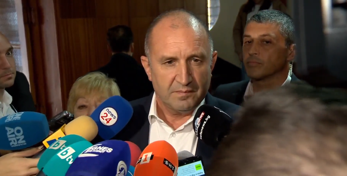 Румен Радев: Очаквам компетентните органи в най-скоро време да направят разследване за машините