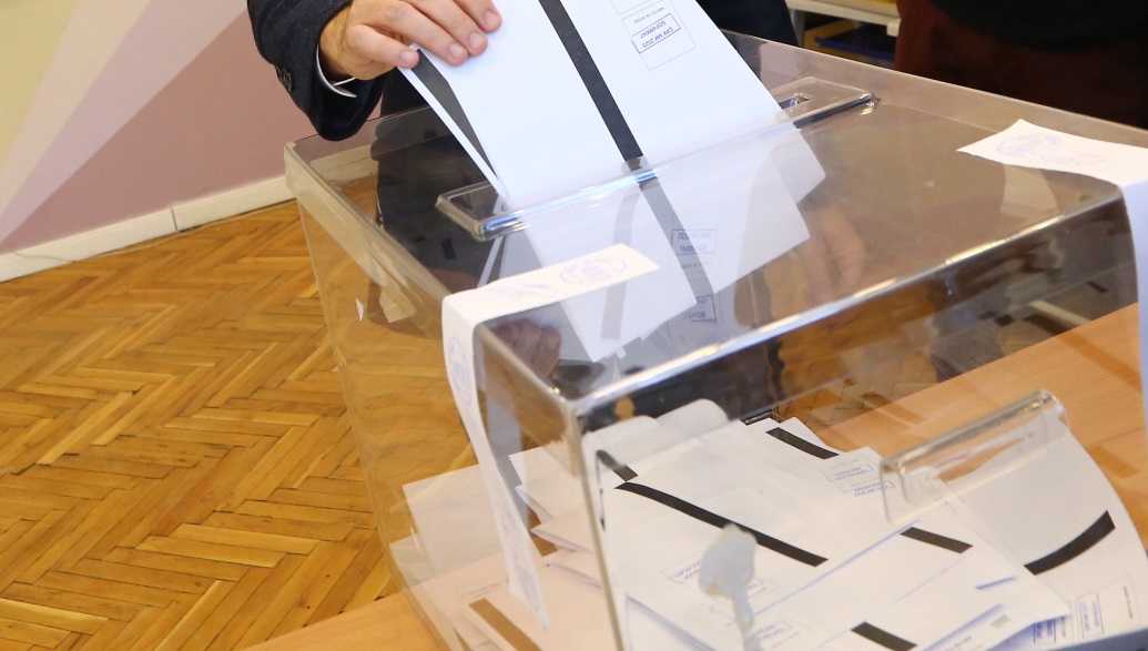 Гласуването в Благоевград към 13:30 часа