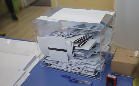 В Русе местните СИК предадоха последния изборен протокол тази сутрин