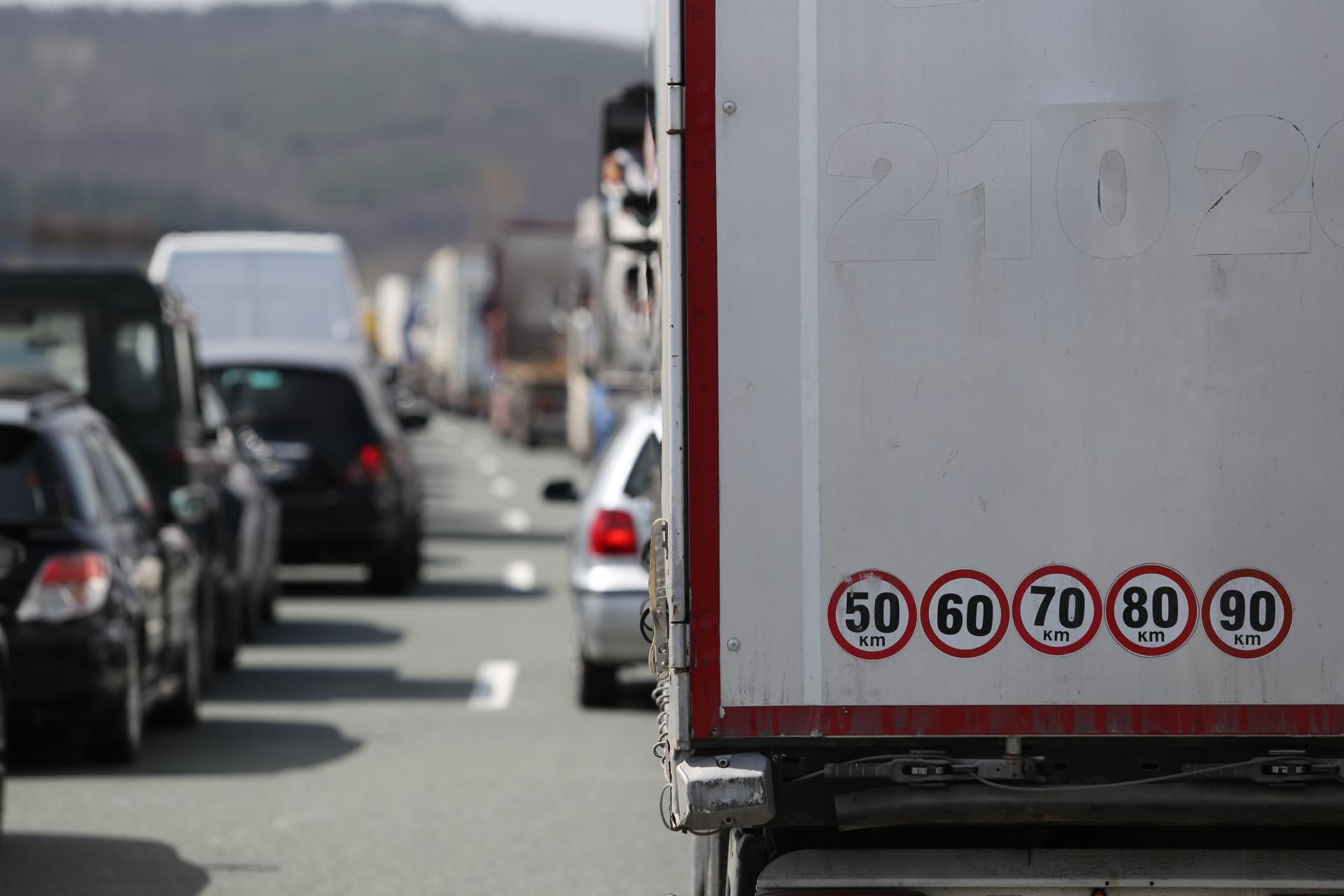 Ограничават движението в тунел "Траянови врата" на АМ "Тракия" заради почистване
