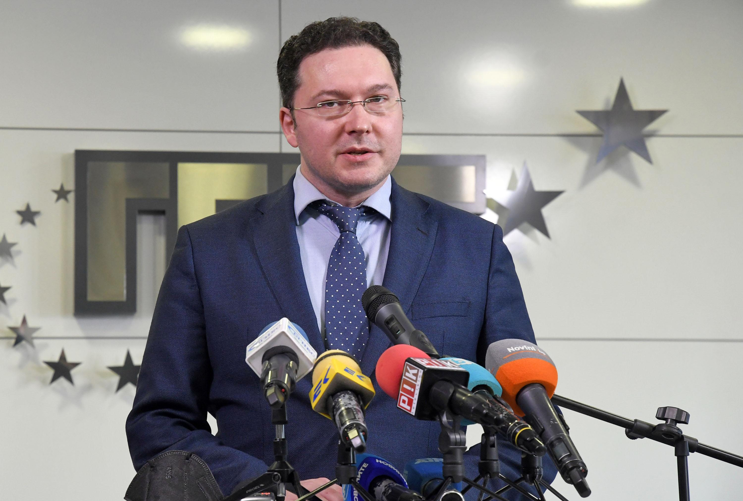 Даниел Митов осъди държавата за 50 000 лв.