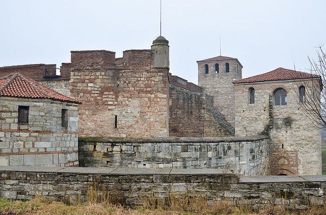 Затвориха за посещения историческата крепост „Баба Вида“