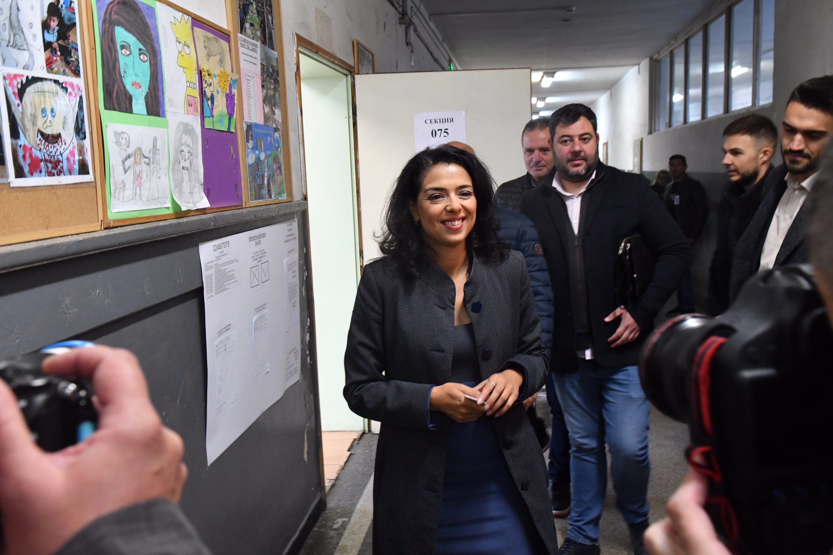 Ваня Григорова: Гласувах за свободен и демократичен град (СНИМКИ)