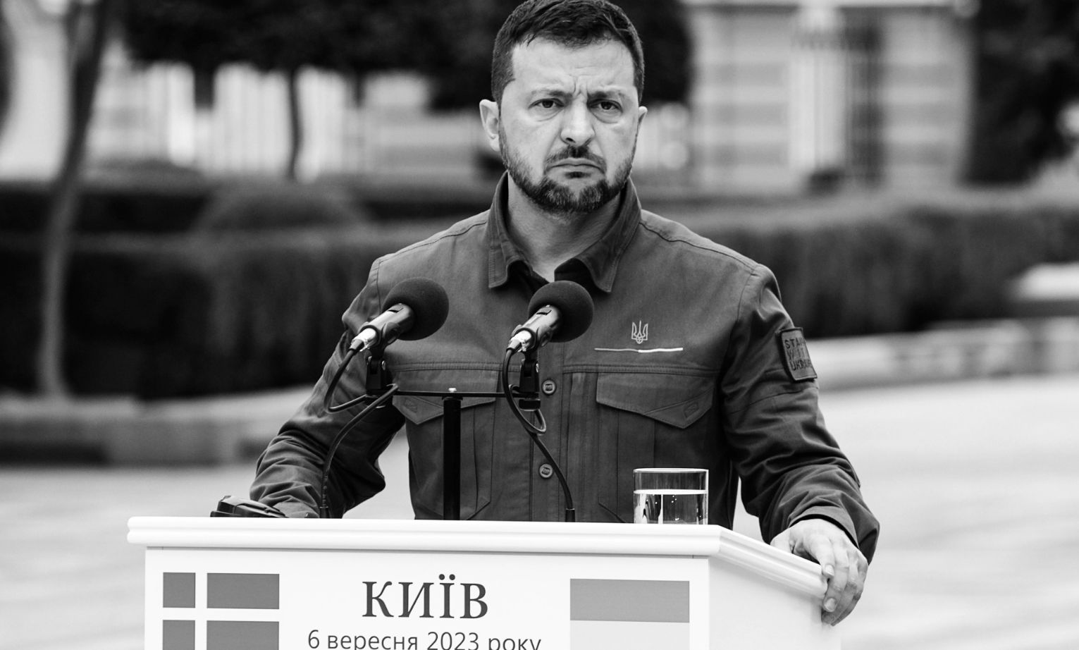 Арестович: Зеленски е изоставен от Запада