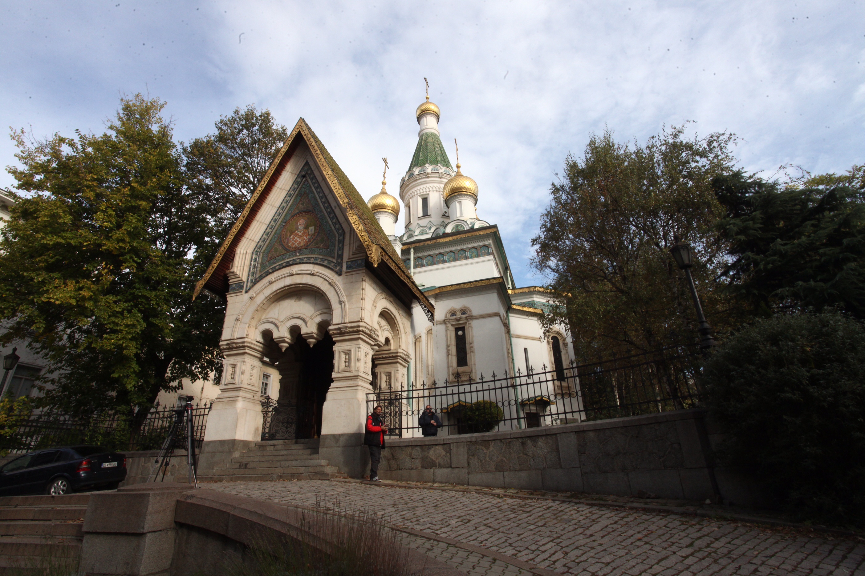 Руската църква отвори врати (СНИМКИ/ВИДЕО)