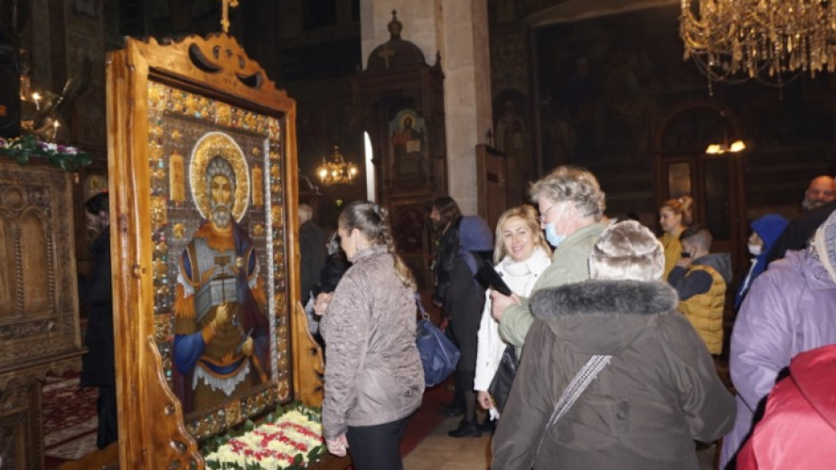 Почитаме свети великомъченик Мина