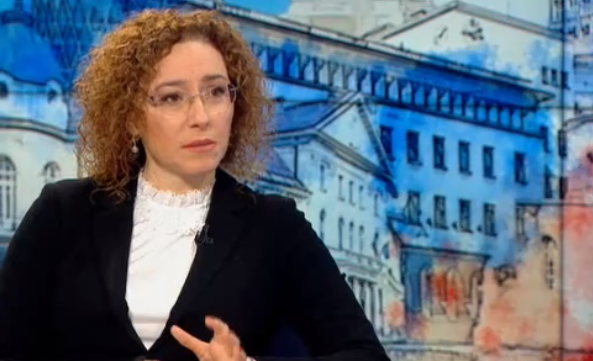 Министър Шалапатова: Социалната пенсия ще стане 307 лв., а средната - 971 лв.