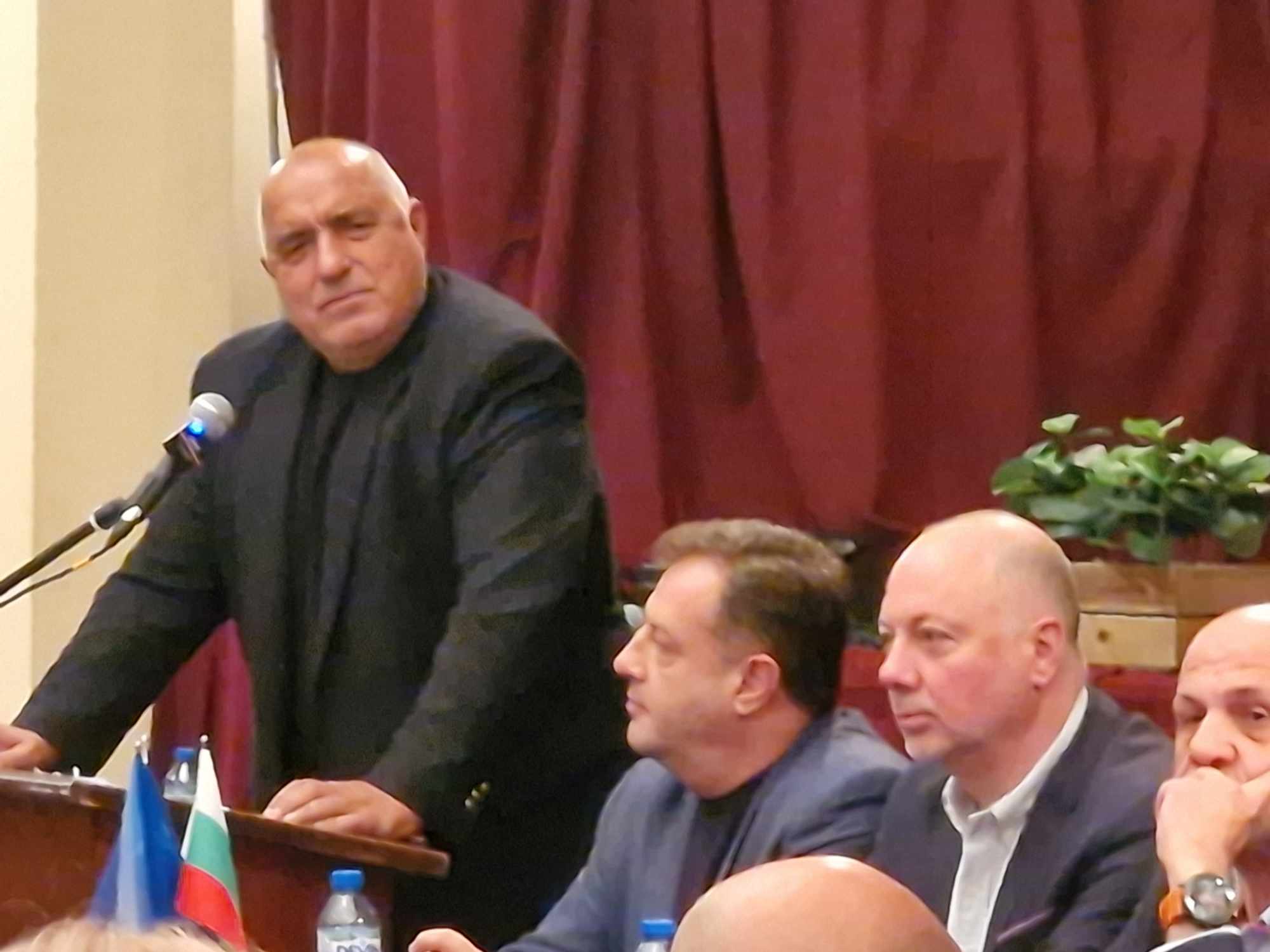 Бойко Борисов във Велико Търново: Повече не трябва да ни наричате "сглобка"