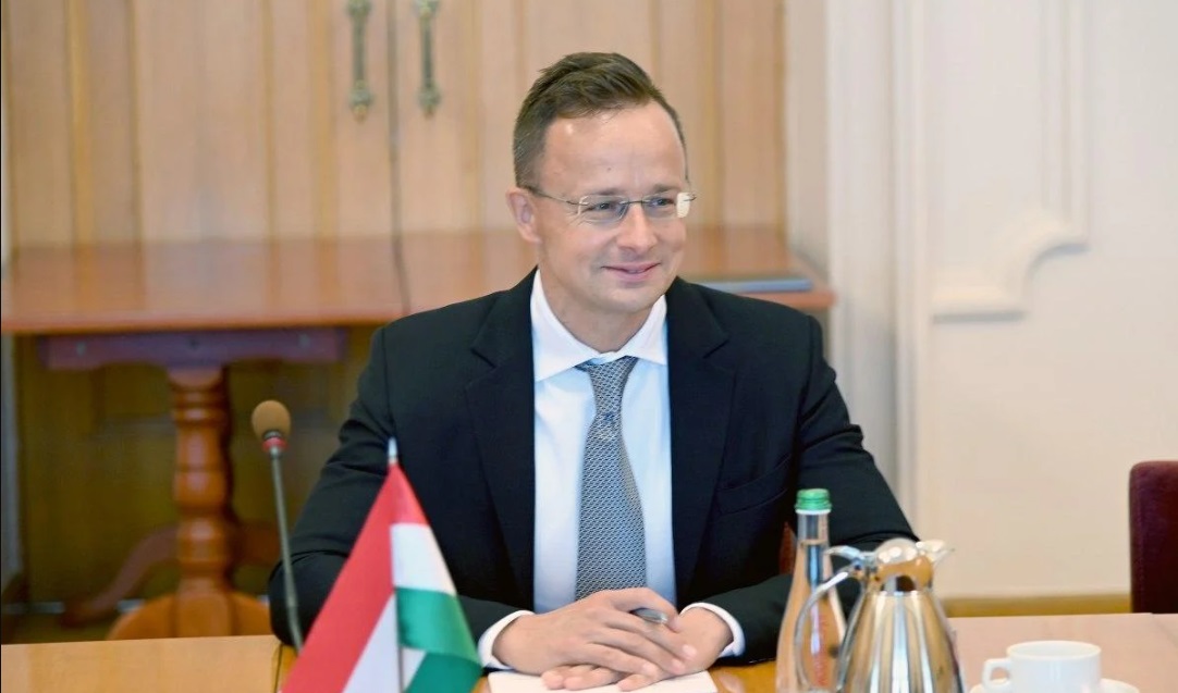 Сиярто: Европа се срива на фона на сериозни предизвикателства за сигурността