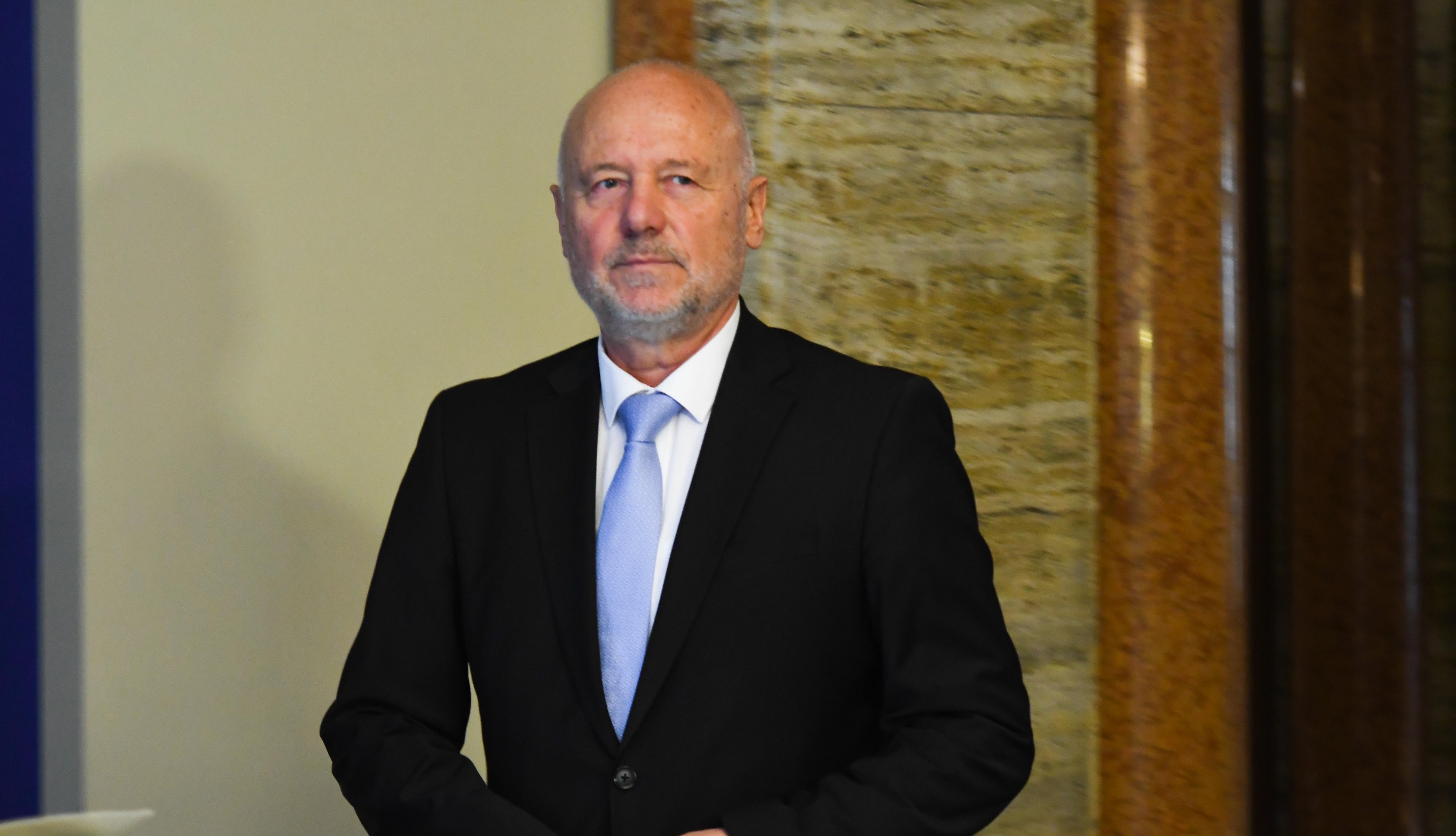 Тагарев: Ще има поръчки към военната ни индустрия за войната в Украйна