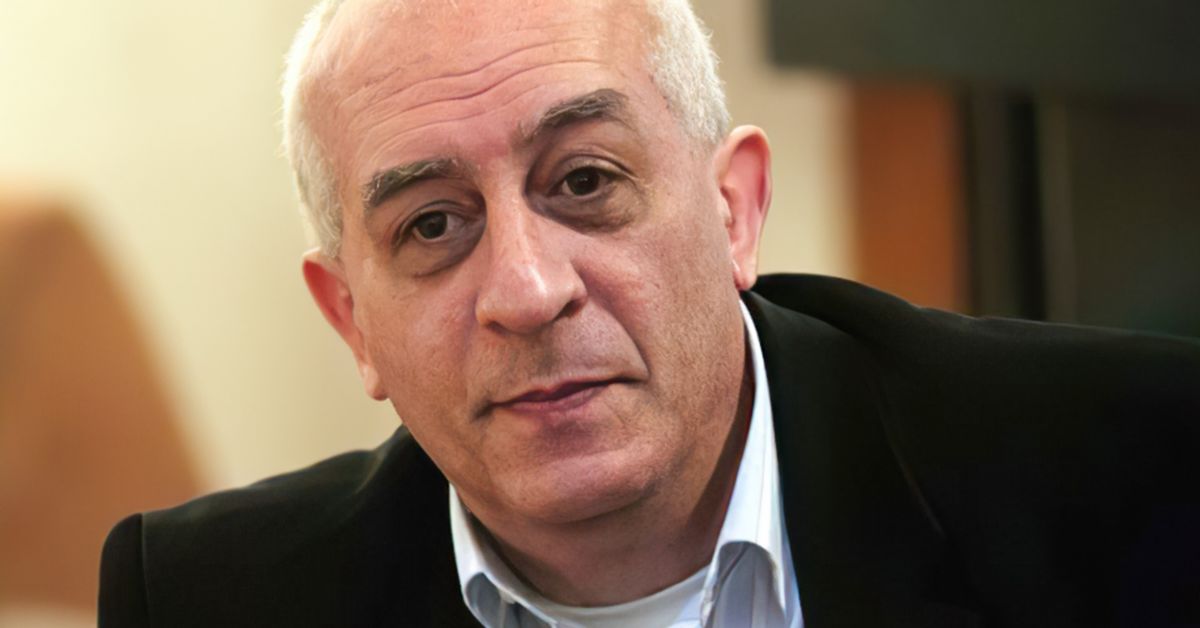 Юрий Асланов, социолог, пред „Труд news": Растящата дистанция между политици и народ е на път да се превърне в непреодолима пропаст