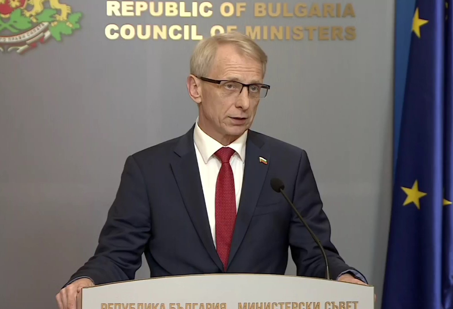 Денков: Аз не мога да приема да бъде премиер в правителство, което бие хората по улиците (ВИДЕО)