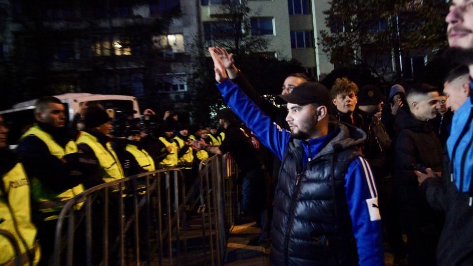 Трима полицаи са отстранени за нарушения по време на протеста