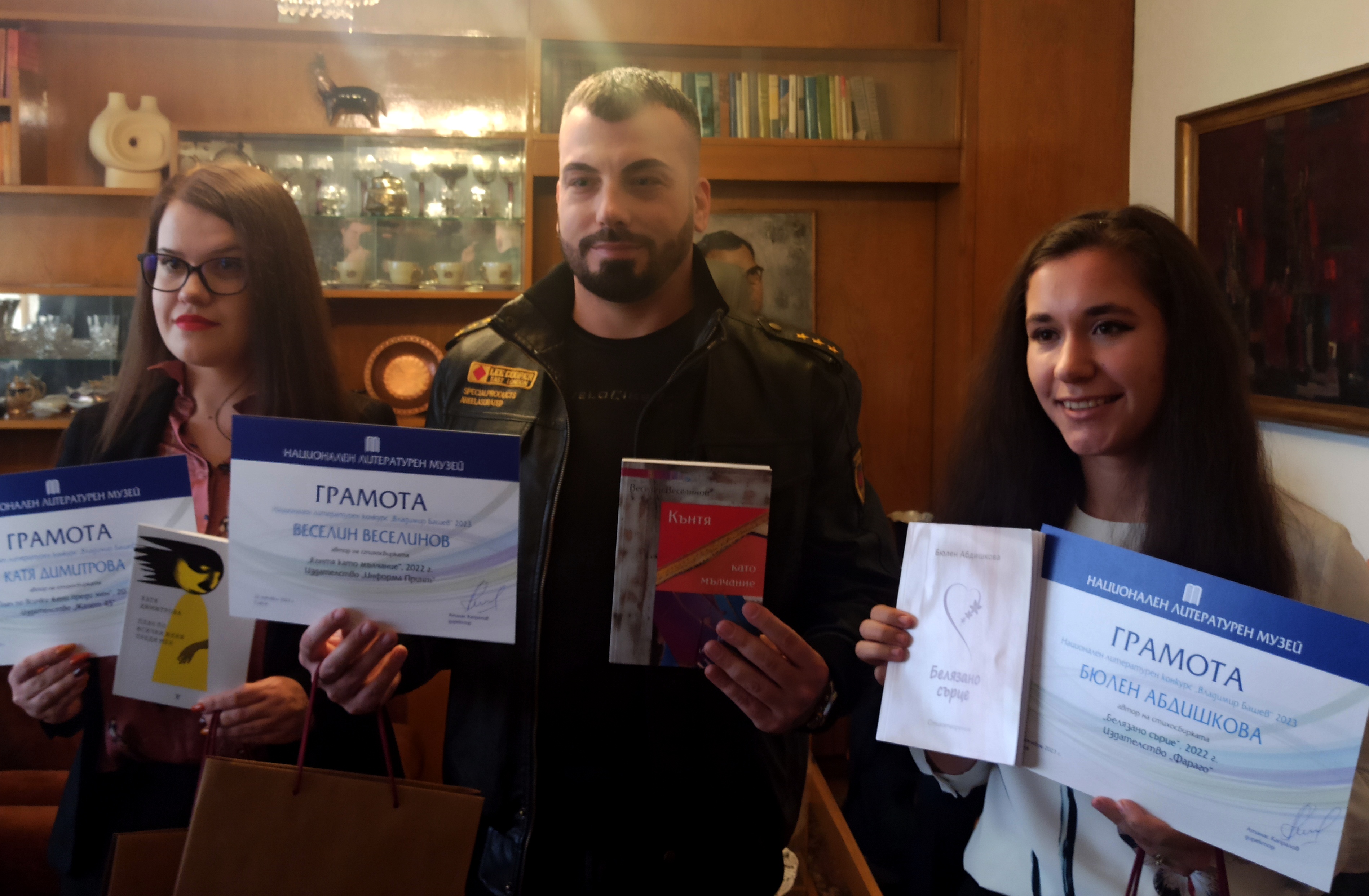 Ралица Райкова е лауреатът на Националната награда „Владимир Башев“