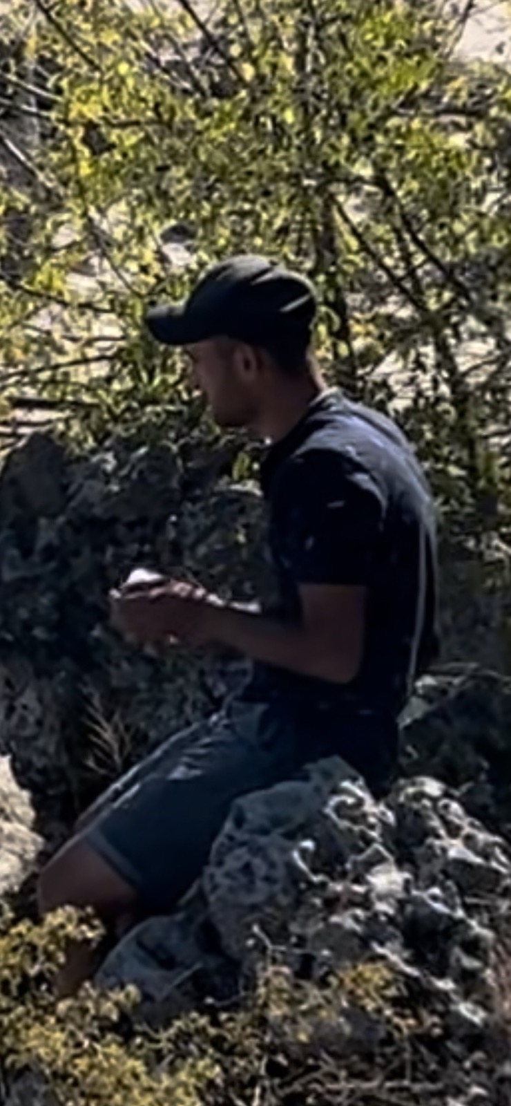 Варненската полиция издирва грабител