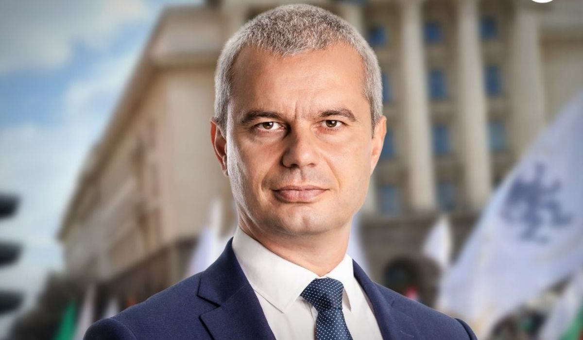 Костадинов: Очаквам буквално всеки момент ППДБ да се саморазпусне и да се влее в ДПС