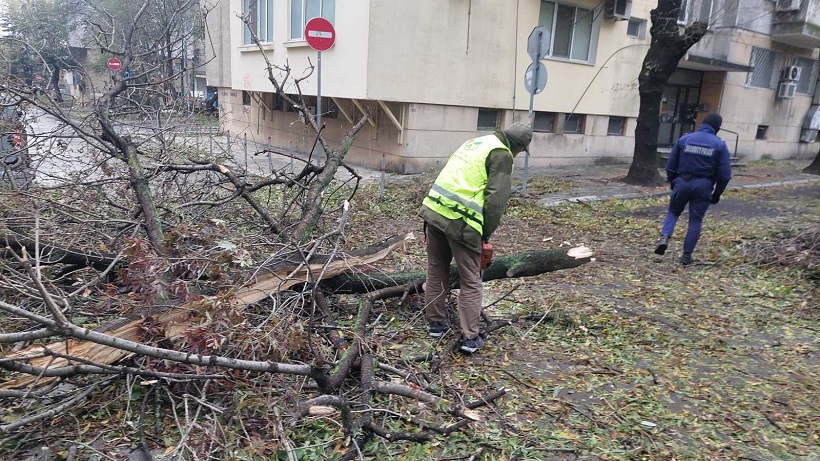 Отмениха бедственото положение във Варна