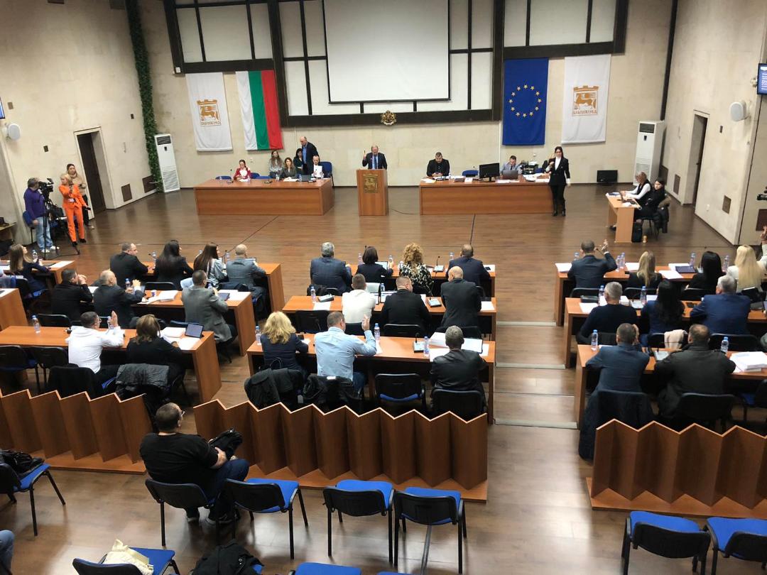 Искане за по-високи заплати на общинските съветници разбуни Благоевград
