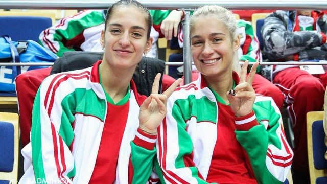 Стефани и Габриела Стоеви се класираха за полуфиналите на турнира по бадминтон в Кардиф