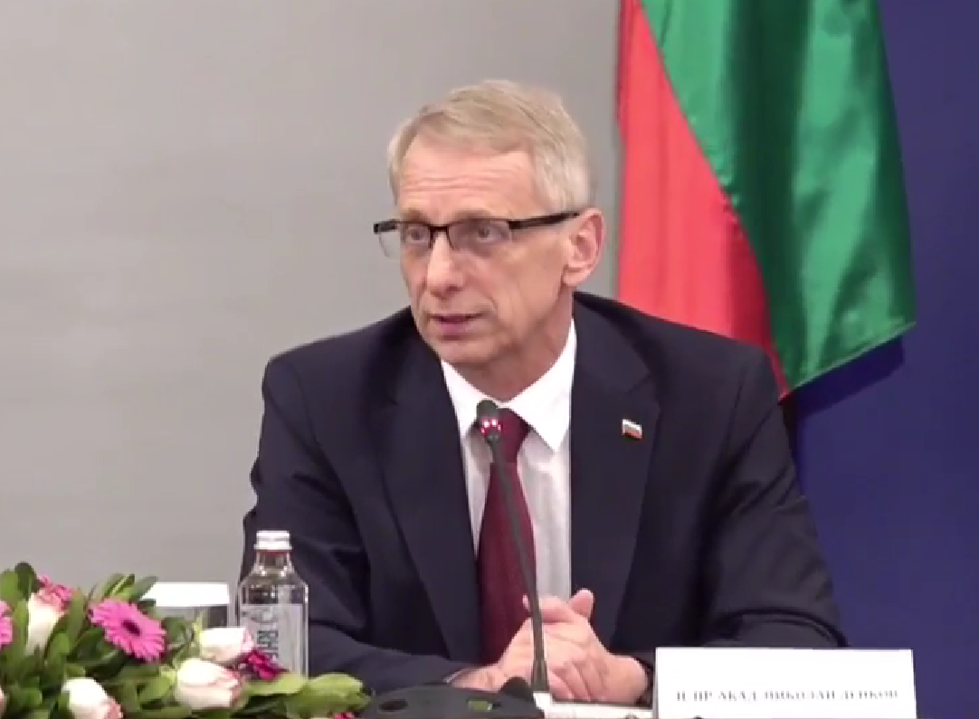 Денков: Категорично всички проверки показват, че „Лукойл“ не е нарушил нито един закон