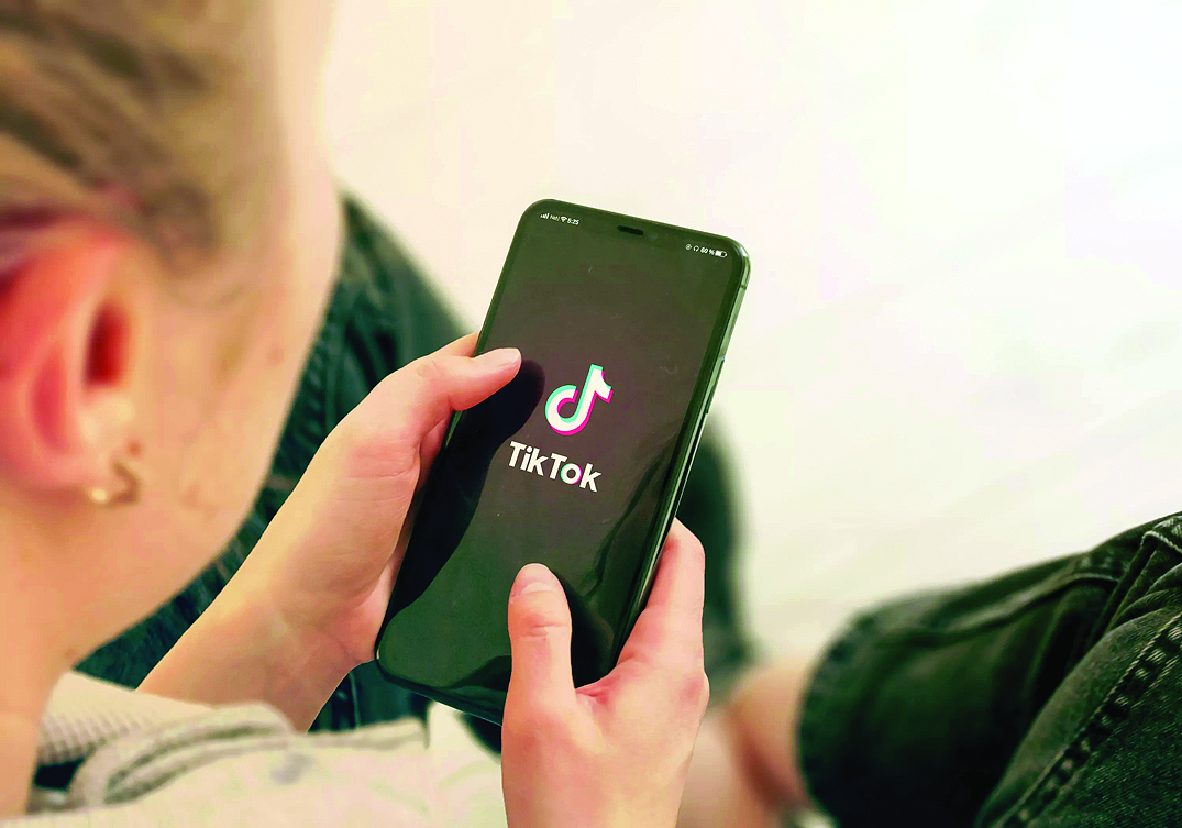 Турция проверява над 600 акаунта в TikTok за непристойно съдържание