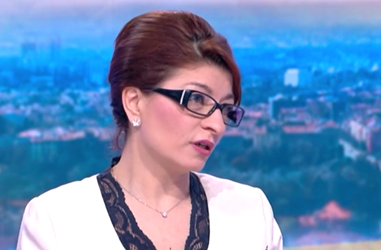 Десислава Атанасова: Нямаме ултиматум към ПП-ДБ, искаме диалог и обмисляне на действията им
