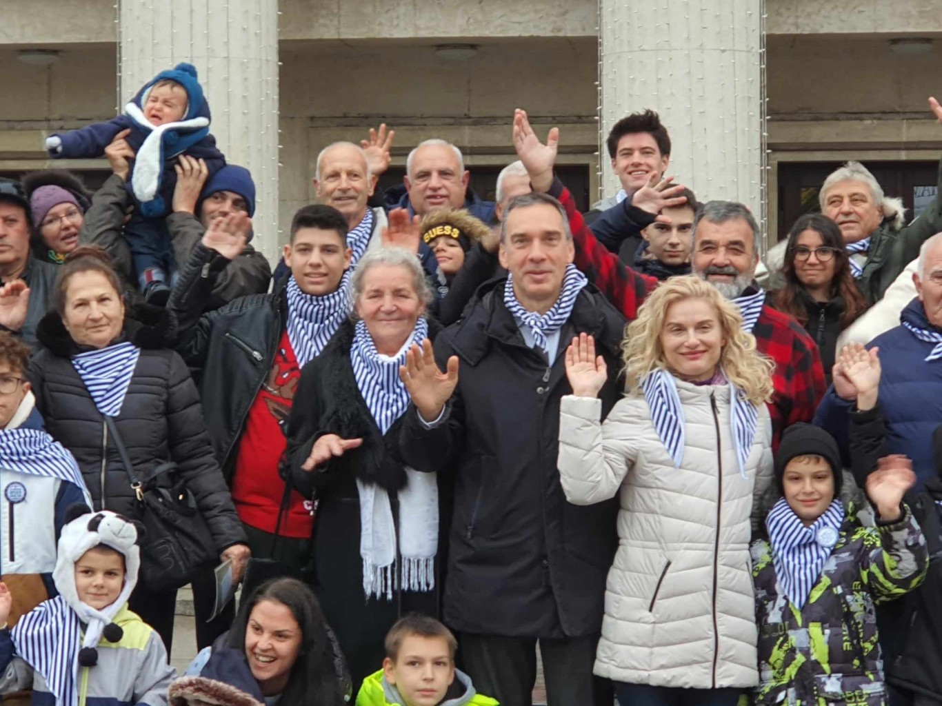 Всички именици на златна снимка в Бургас