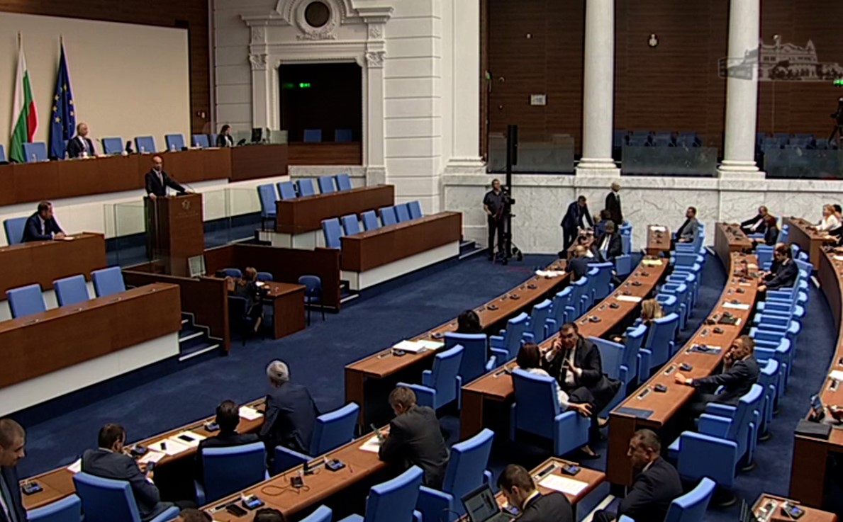 Прагът за разплащанията в брой остава 10 000 лв., няма да има донос-бонус