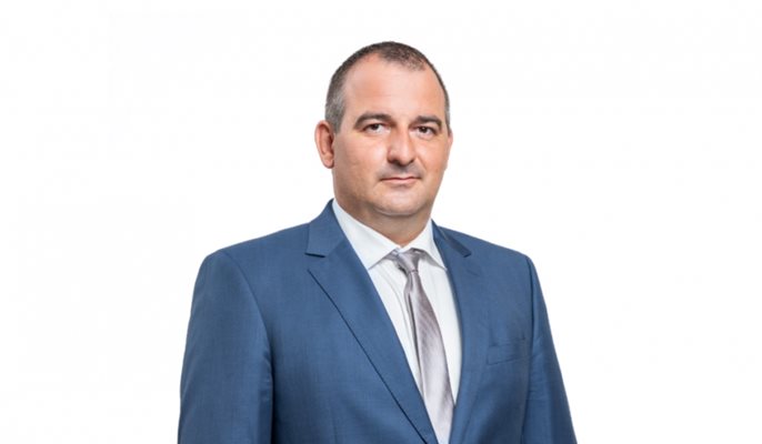 Пребиха общински съветник от София, напуснал "Възраждане"