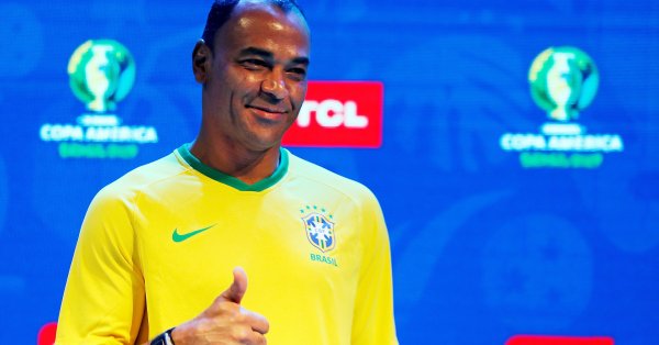 Кредитори погнаха Кафу