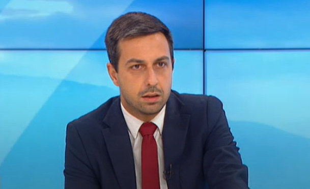 Деян Николов: Трябваше да има референдум за премахването на Паметника на Съветската армия