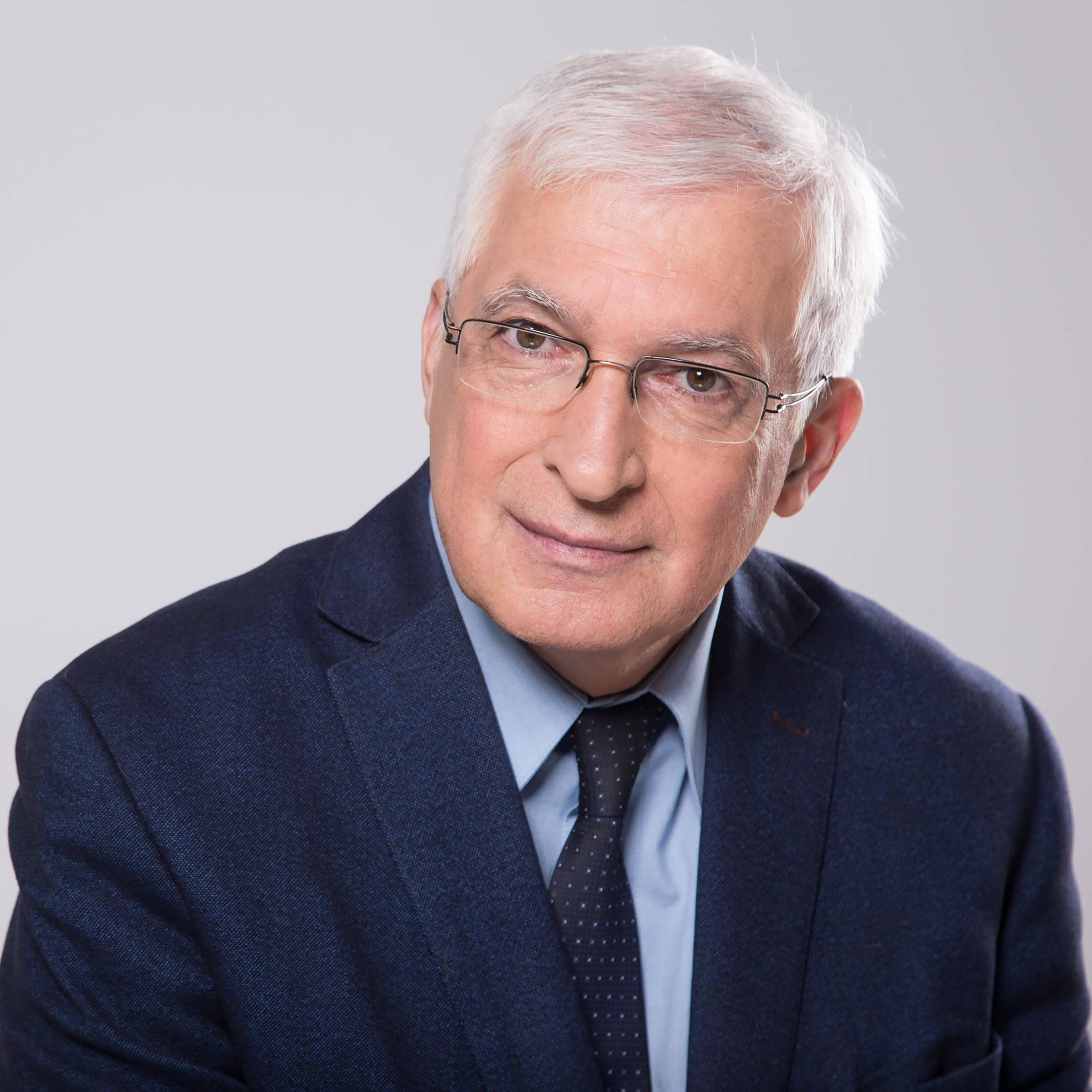 Проф. д-р Боян Дуранкев пред „Труд news”: Промяната с касовите бележки е опит агнетата да се справят с вълците