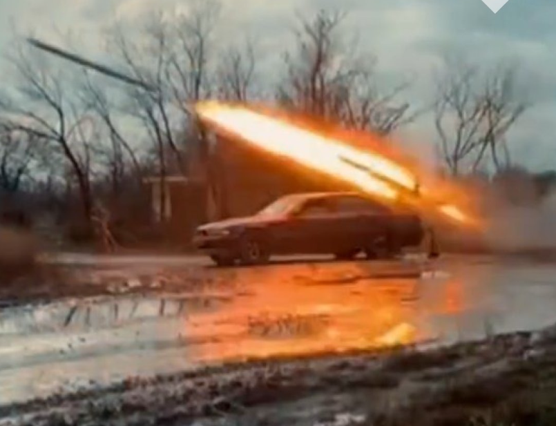 ВСУ използват модифицирано BMW като мобилна ракетна установка