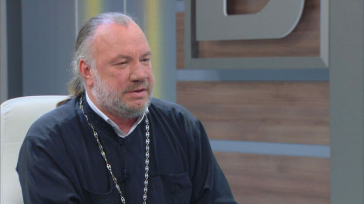 Погребват отец Боян Саръев в църквата, в която е служил 33 години