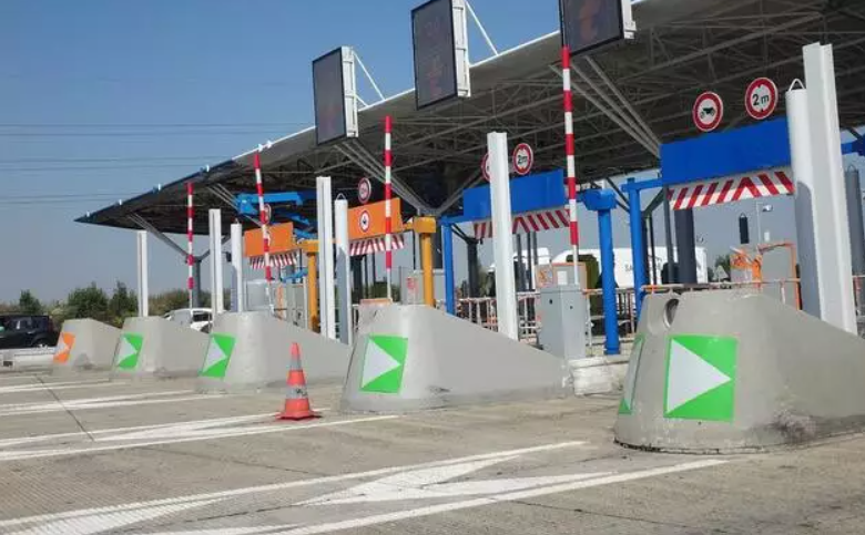 Българи са блокирани с часове на сръбско-унгарската граница